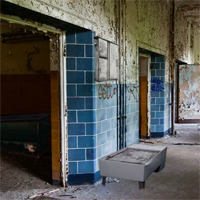 Free online html5 games - Escape Game Ruined Hospital 1 game 