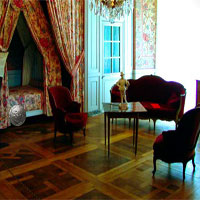 Free online html5 games - Escape From Chateau De Chambord Palace game 