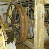 Free online html5 games - Escape From Saw Mill Factory game 
