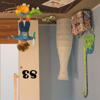Free online html5 games - Upside Down Room Escape Games2rule game 